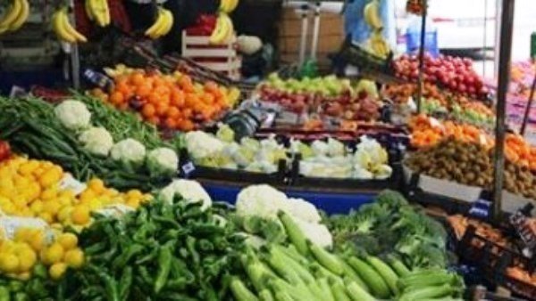 أسعار الخضروات والفاكهة بالأسواق